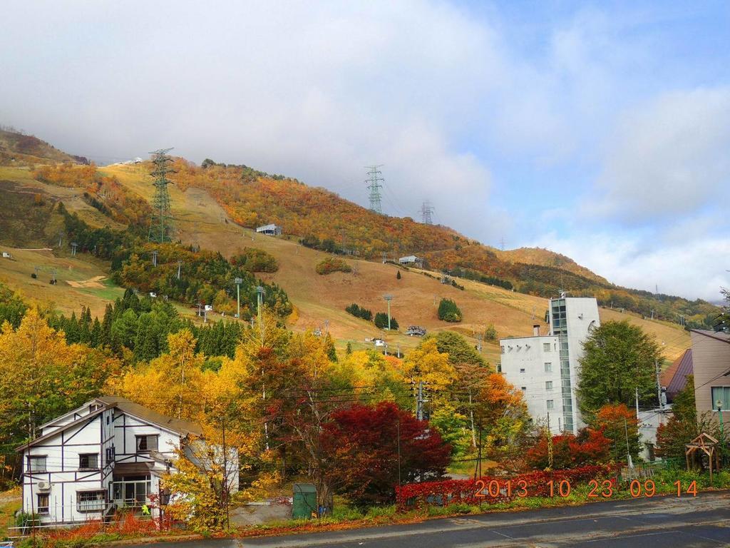 Naeba Lodge Oka Yuzawa  Exteriör bild