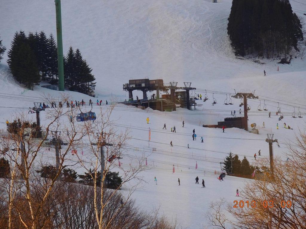 Naeba Lodge Oka Yuzawa  Exteriör bild