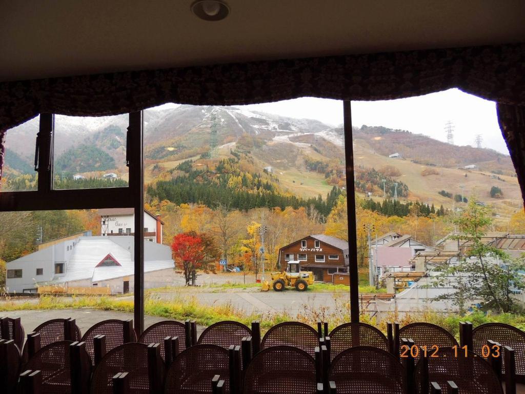 Naeba Lodge Oka Yuzawa  Exteriör bild